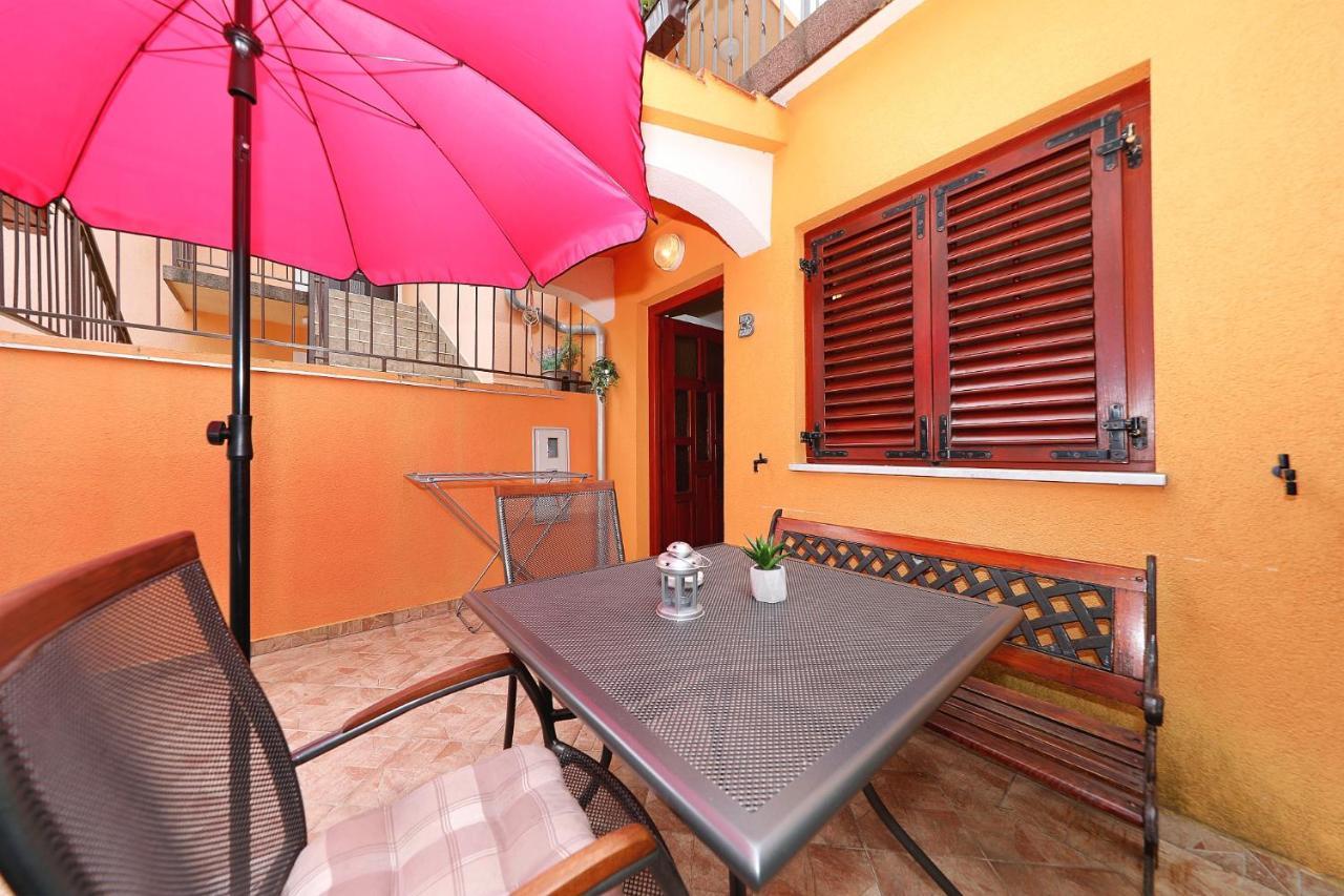 Apartmani Strpic Biograd Na Moru Ngoại thất bức ảnh