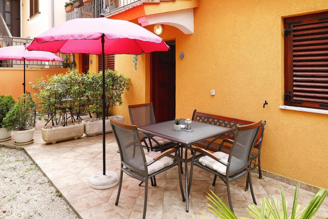 Apartmani Strpic Biograd Na Moru Ngoại thất bức ảnh