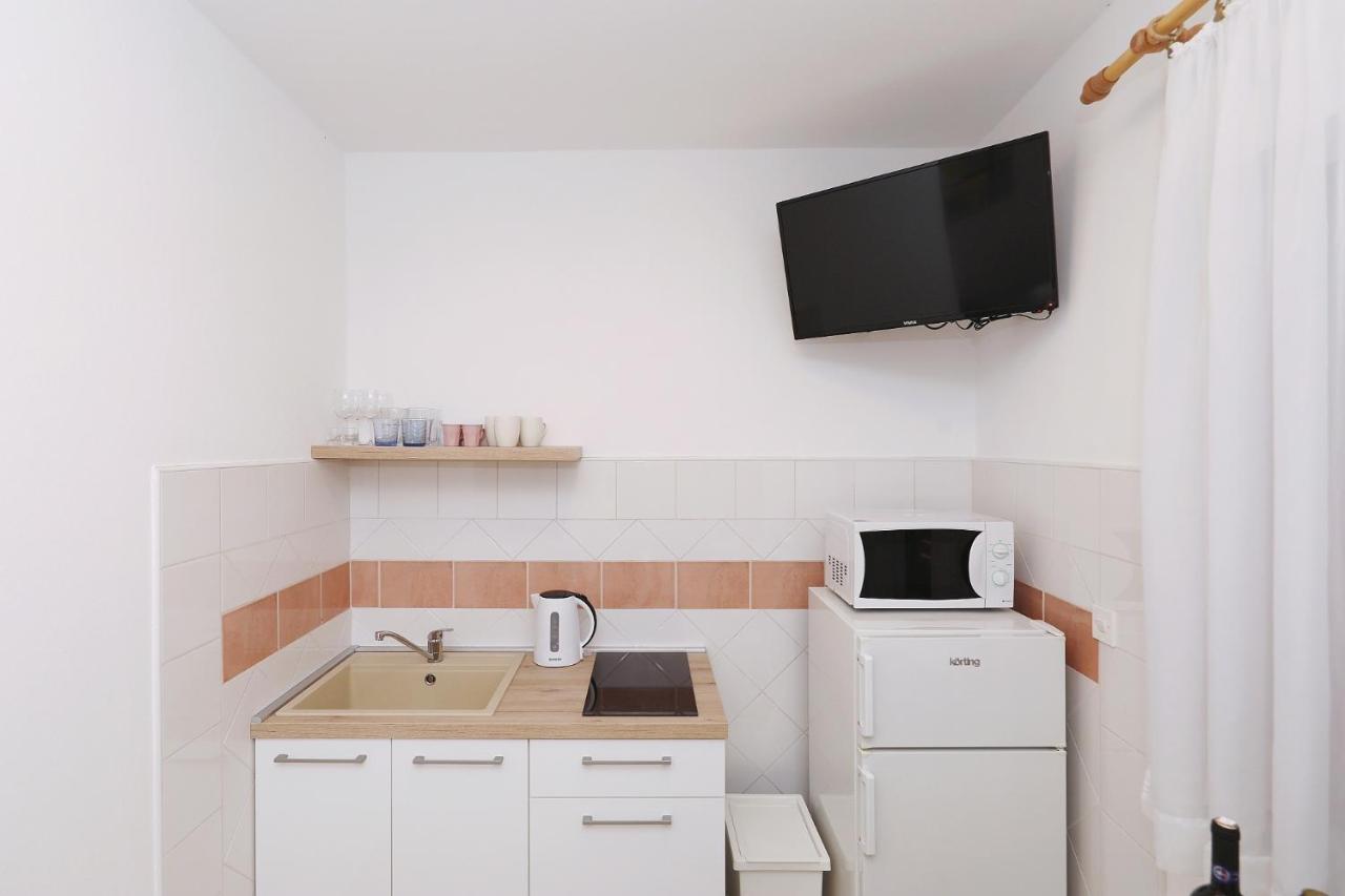 Apartmani Strpic Biograd Na Moru Ngoại thất bức ảnh