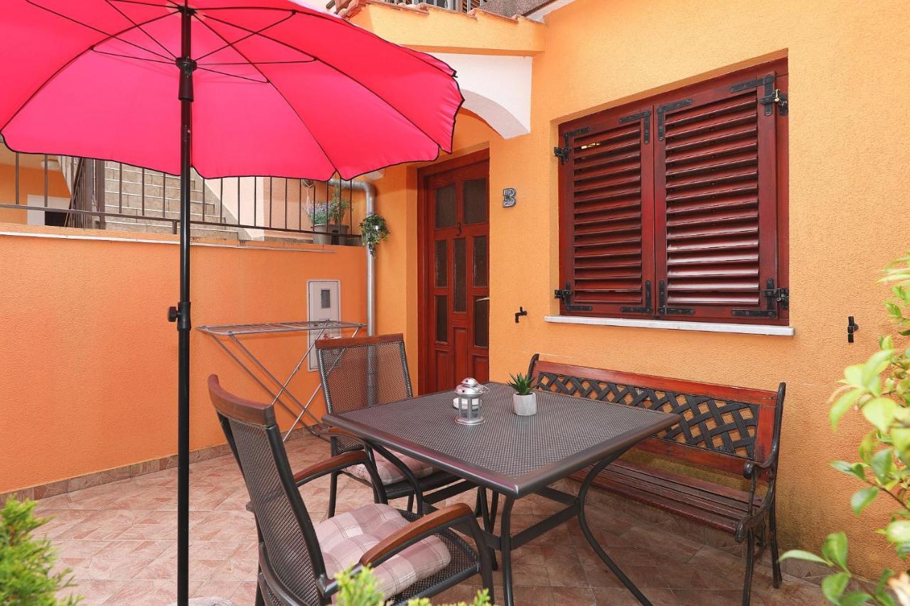 Apartmani Strpic Biograd Na Moru Ngoại thất bức ảnh