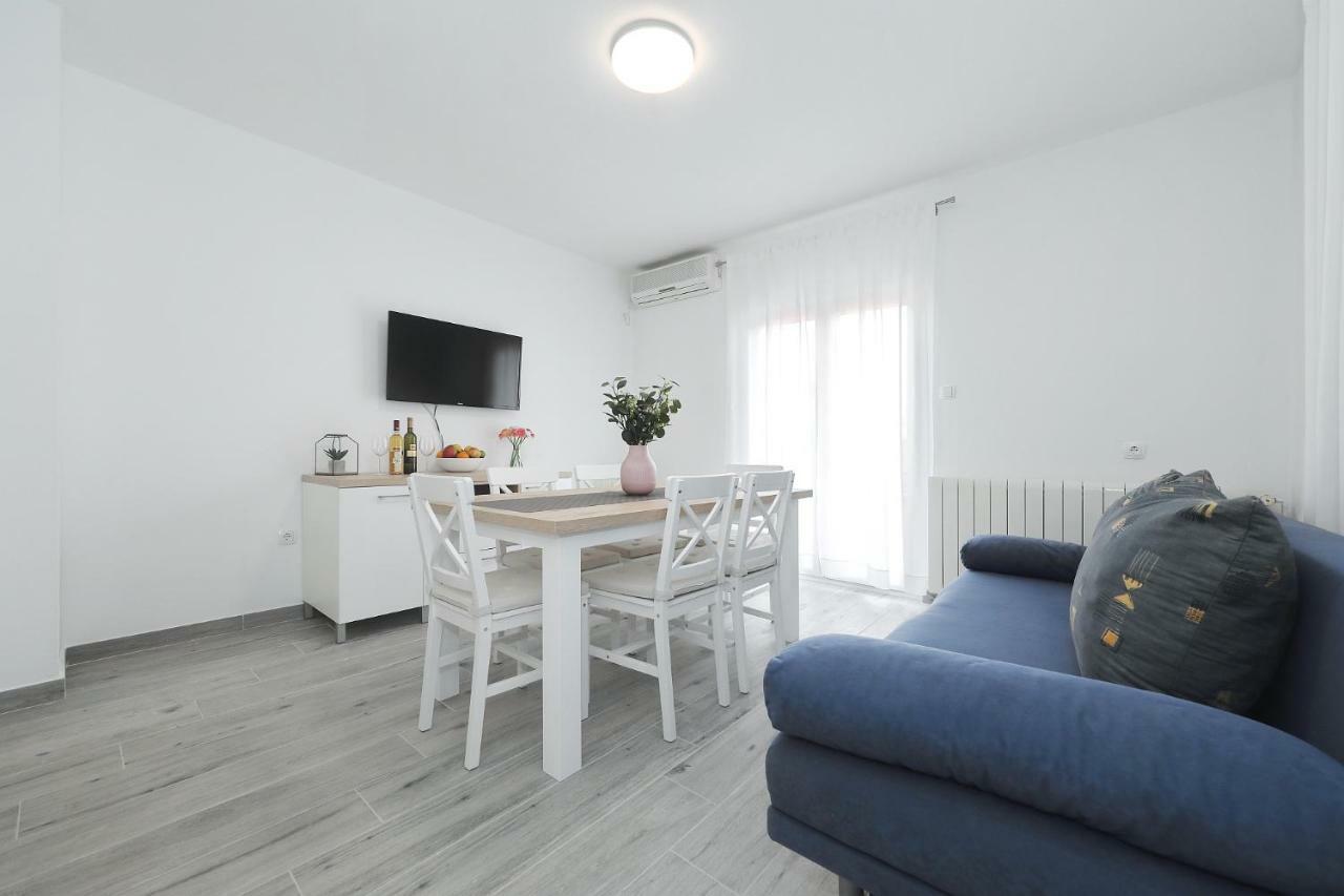 Apartmani Strpic Biograd Na Moru Ngoại thất bức ảnh