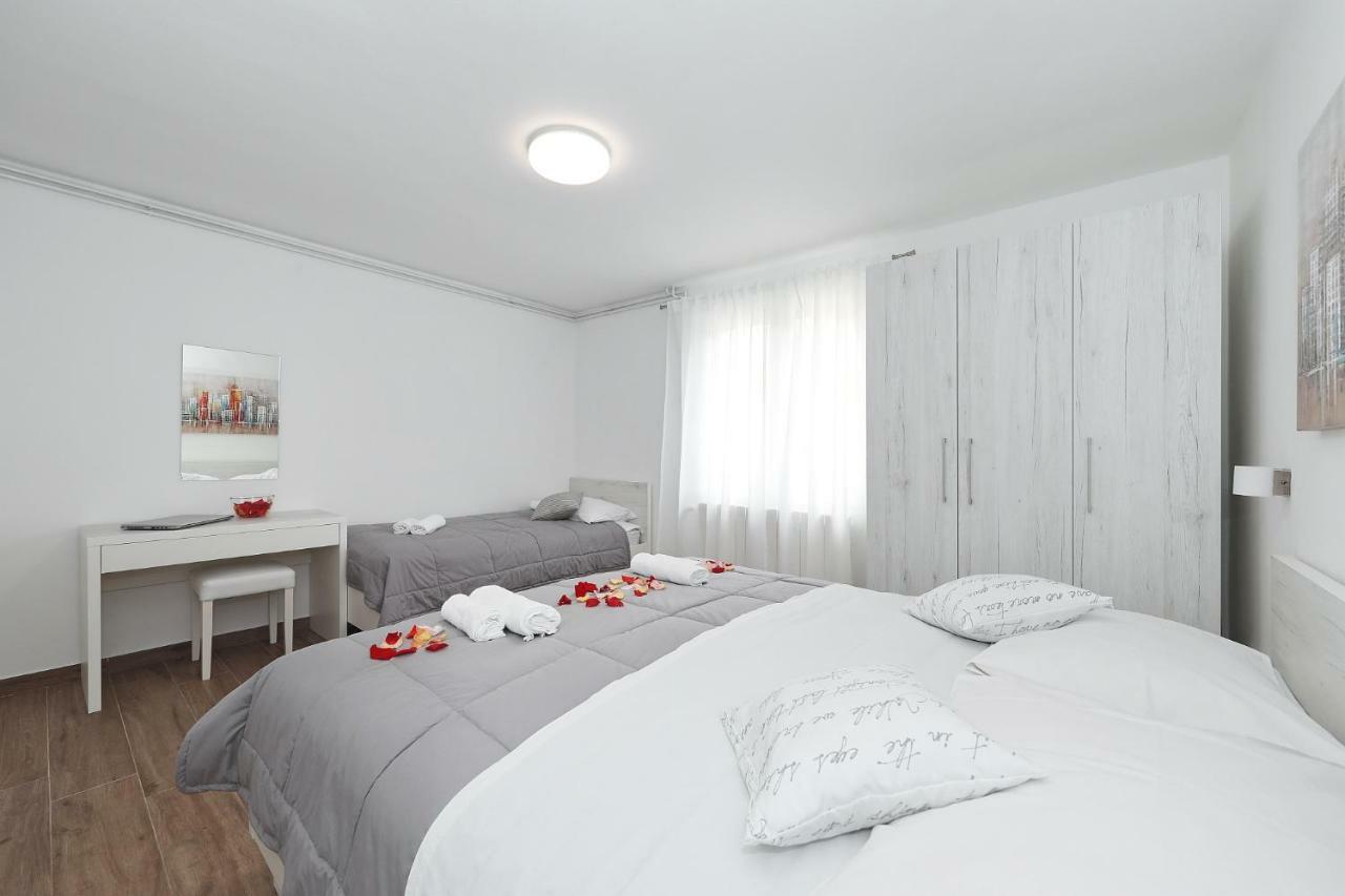 Apartmani Strpic Biograd Na Moru Ngoại thất bức ảnh